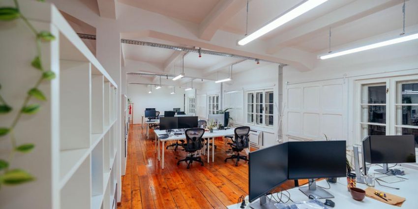 How Clean Workspaces Improve Employee Morale—The Underrated Power of a Sparkling Office